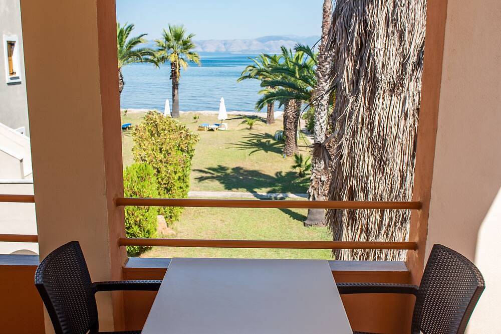 Entire apartment, Apartment with excellent sea view beside the beach in Kavos, Corfu