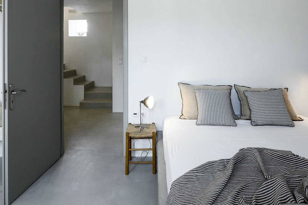 Antiparos Homes - an estate of 5 premium holiday homes 100m from the sandy beach in Paros Regional Unit