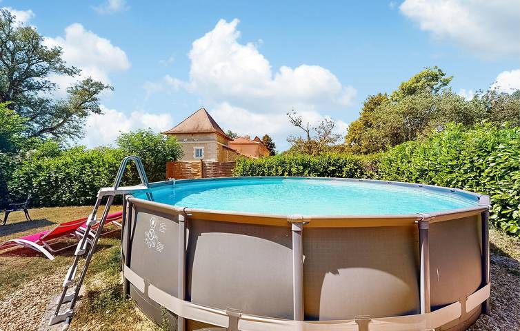 Location de vacances pour 4 personnes, avec jardin ainsi que vue et piscine dans Saint-Privat-en-Périgord - 2