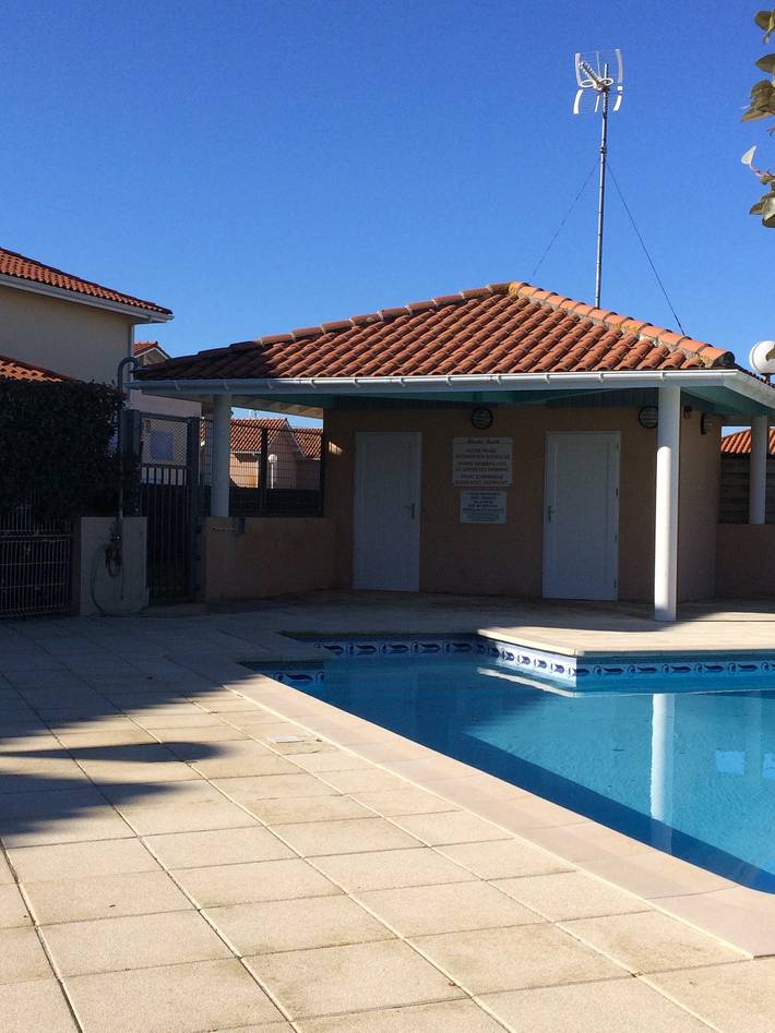 Gîte pour 6 personnes, avec piscine, adapté aux familles à Biscarrosse - 3