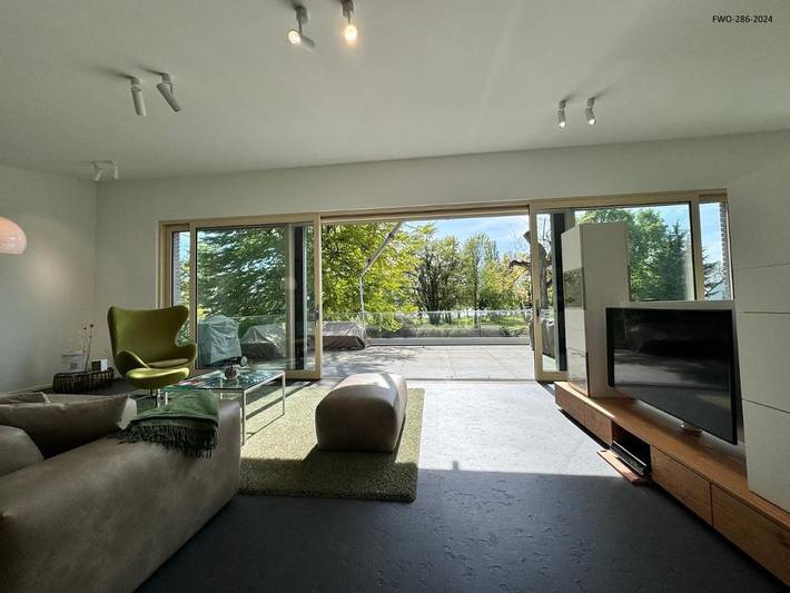 Ferienwohnung für 6 Personen, mit Balkon und Garten sowie Seeblick in Mettnau