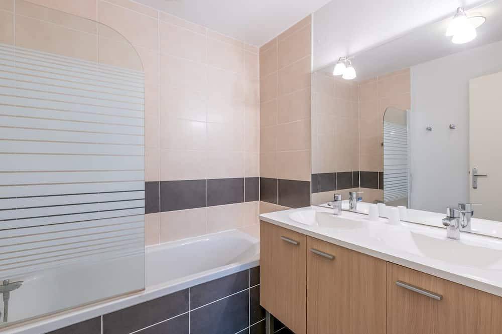 Entire apartment, Appart charmant + accès piscine in Lac de Lacanau, Lacanau