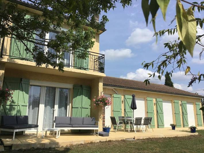 Location de vacances pour 10 personnes, avec piscine et jardin, animaux acceptés à Lougratte - 2