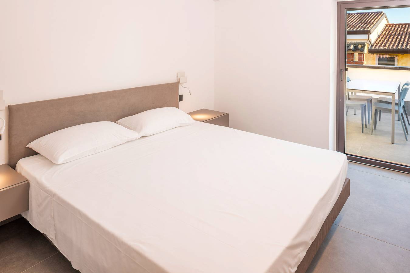 Entire apartment, 612A Blumen Apartment in Spiaggia Punta Cornicello (Bardolino), Bardolino