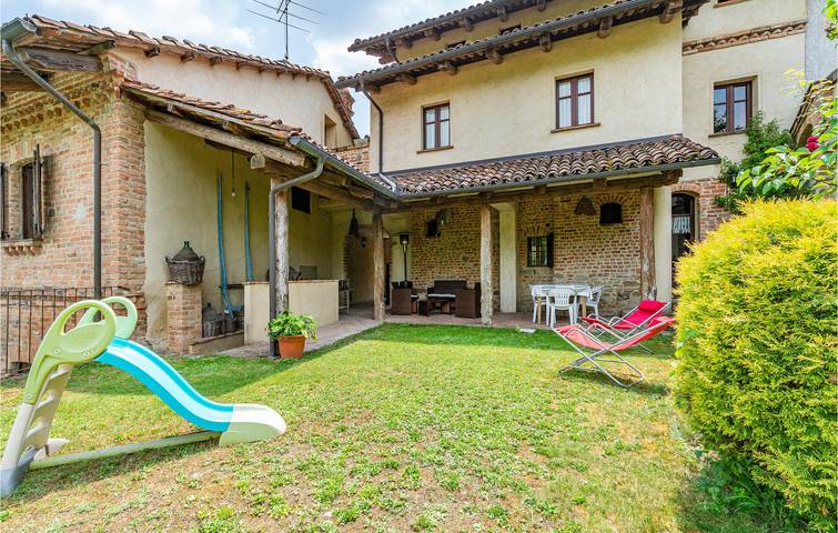 Agriturismo voor 4 personen, met terras en tuin, met huisdier in Piëmont