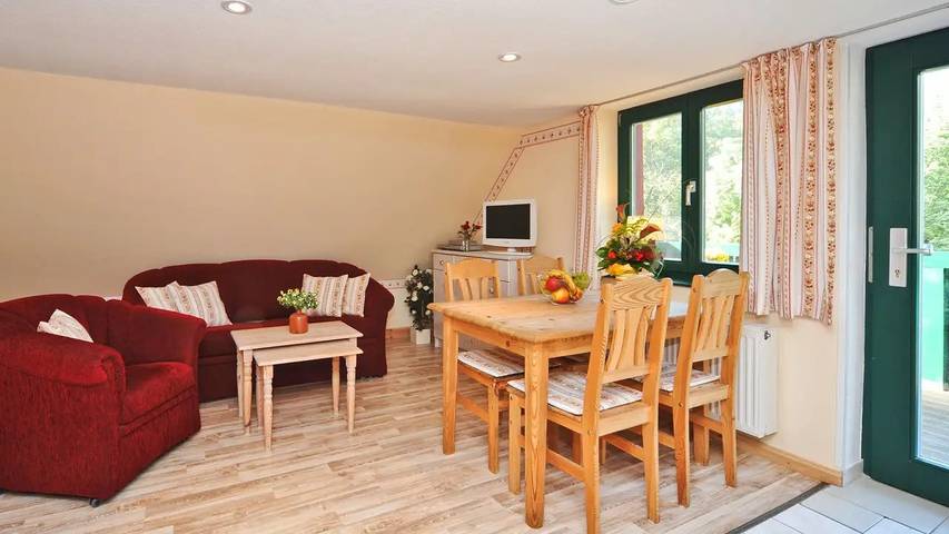 Ferienwohnung für 4 Personen, mit Balkon und Sauna, mit Haustier in Putgarten