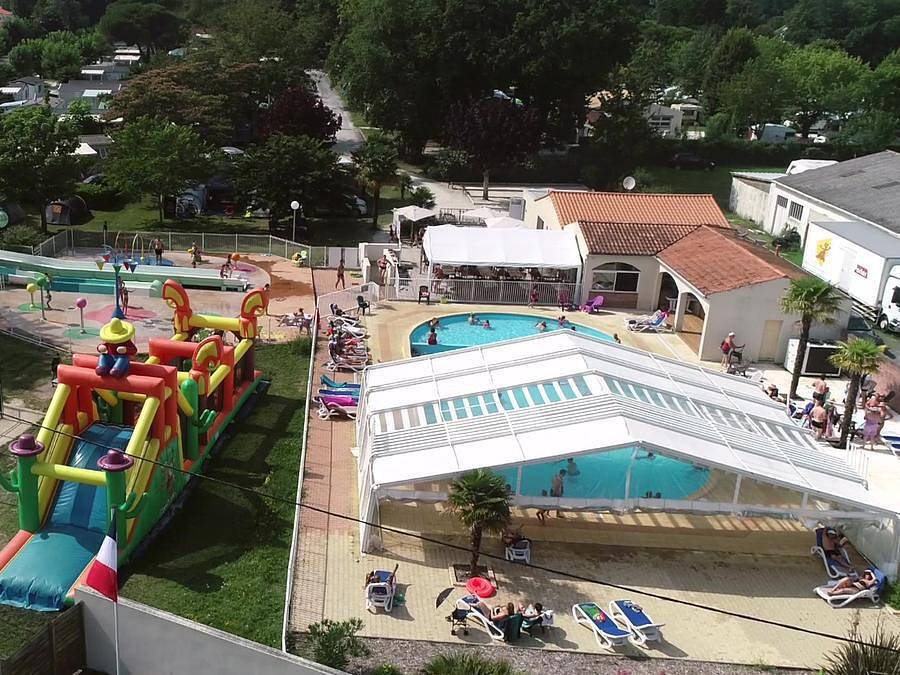 Camping Paradis Aloé - Mobilhome 4 personnes - Confort in Médis, Côte de Beauté