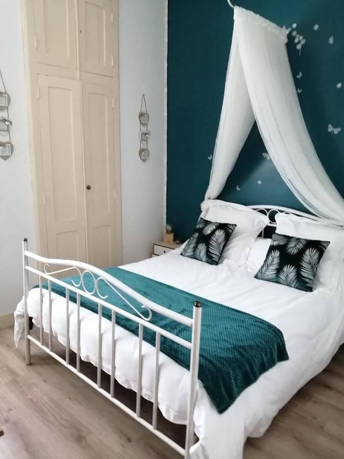 Gîte pour 2 personnes, avec terrasse et jardin à Berson - 3