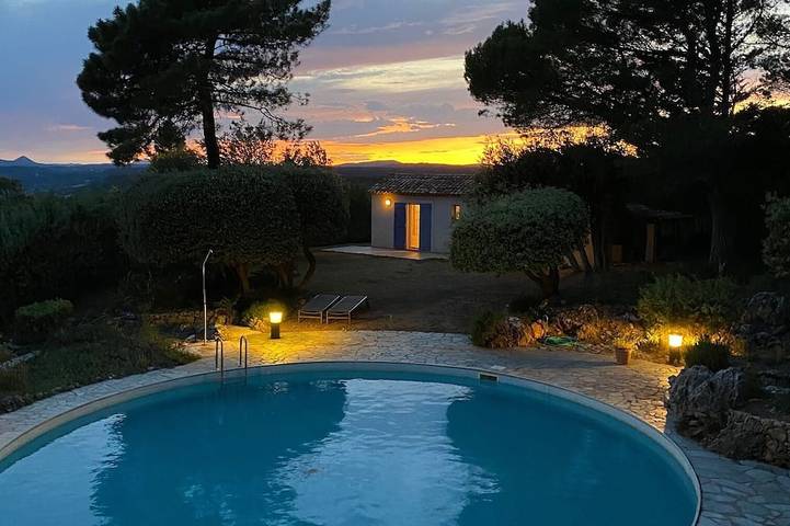 Casa de vacaciones para 13 personas, con jacuzzi y jardín - 1