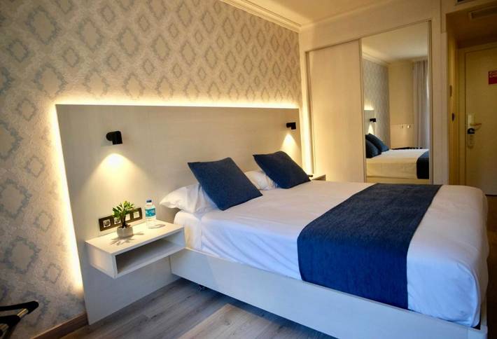 Hôtel pour 10 personnes, avec terrasse - 1