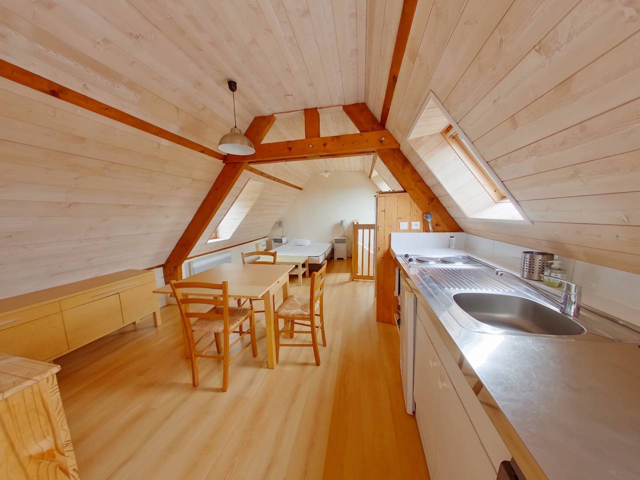 Estudio entero, Estudio encantador a 70m de los Baños, Wifi, Se admiten mascotas in La Roche-Posay, Vienne