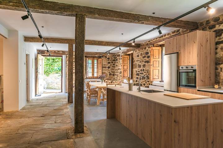 Casa rural para 6 personas, con jardín y vistas en Corvera de Toranzo - 2