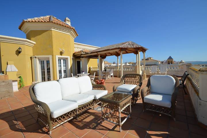 Apartamento para 7 personas, con Jacuzzi además de Terraza y Piscina en Punta del Moral