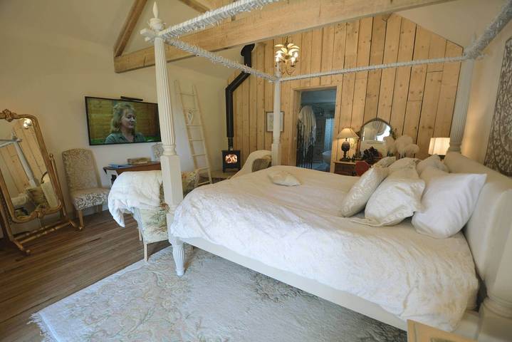 Love Nest in Over Haddon, Derbyshire