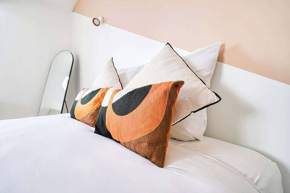 Apartamento inteiro, Studio climatisé au calme - proche Batignolles in Paris, Ilha de França