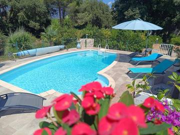 Maison d’hôte pour 2 personnes, avec vue et piscine ainsi que terrasse et jardin à Carbuccia
