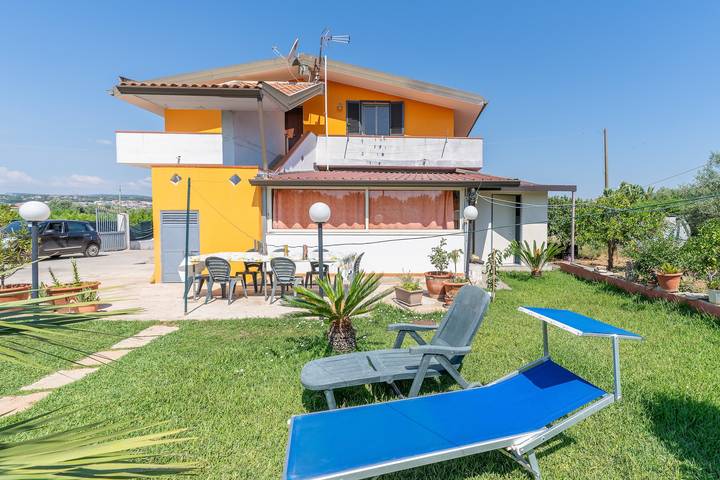 Appartamento vacanze per 7 persone, con giardino - 1