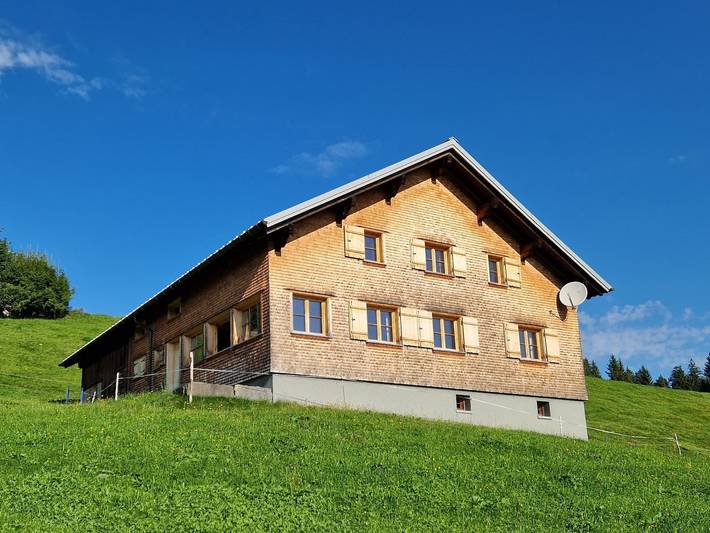 Ferienhaus für 4 Personen, mit Garten und Ausblick
