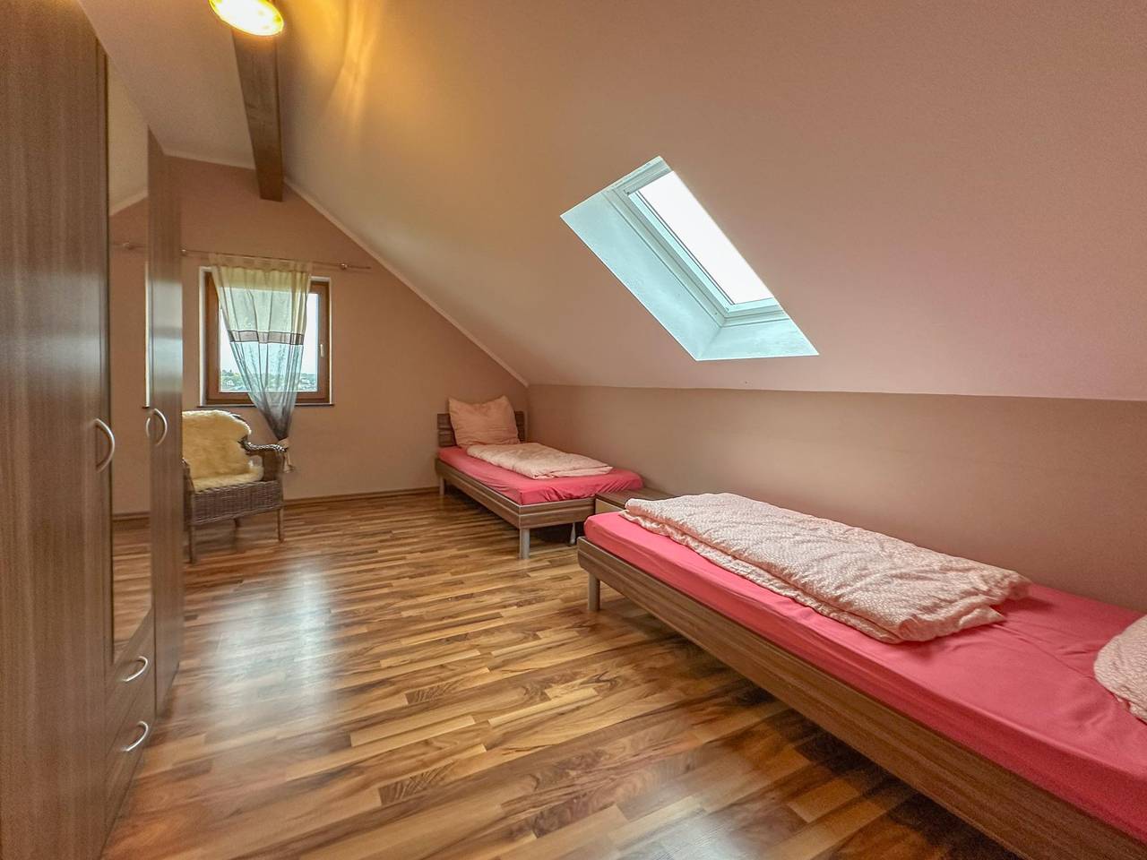 Rust en ruimte in dit gezellige huis met spa-bad, foto 12