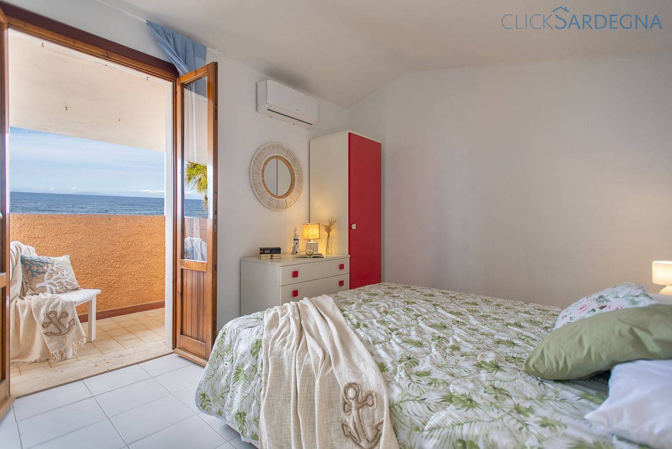 Villa bord de mer de la Marina de Sorso, 3 chambres, véranda sur la mer, jardin in Sorso, Province de Sassari