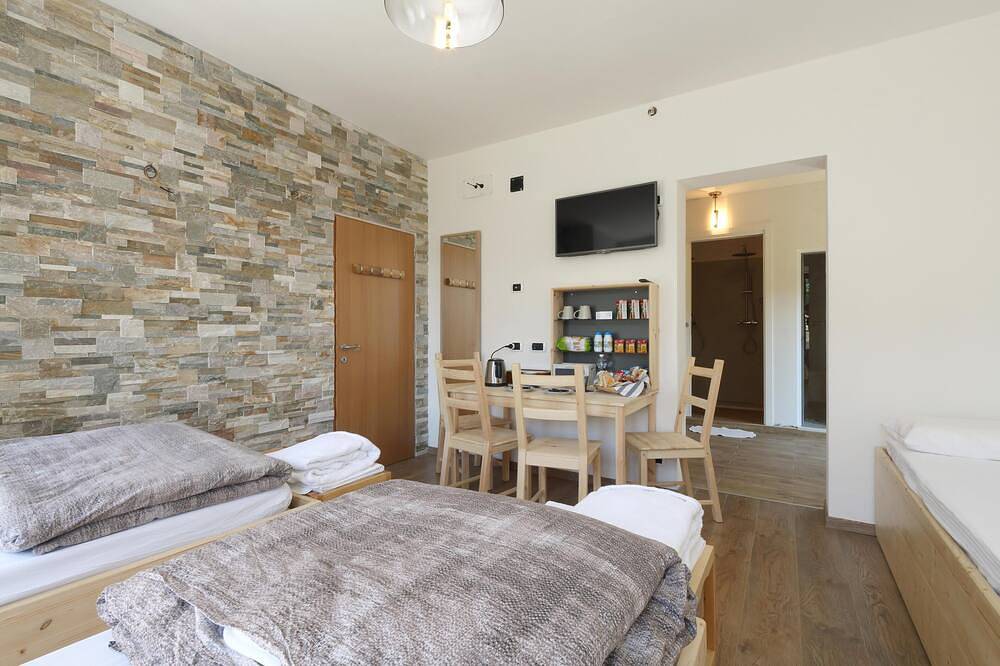 Bed & Wellness Fisterre - Laconicum Zimmer in Belluno, Schiaragruppe