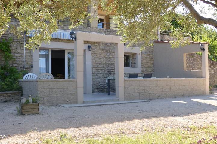 Gîte pour 4 personnes, avec Terrasse et Jardin