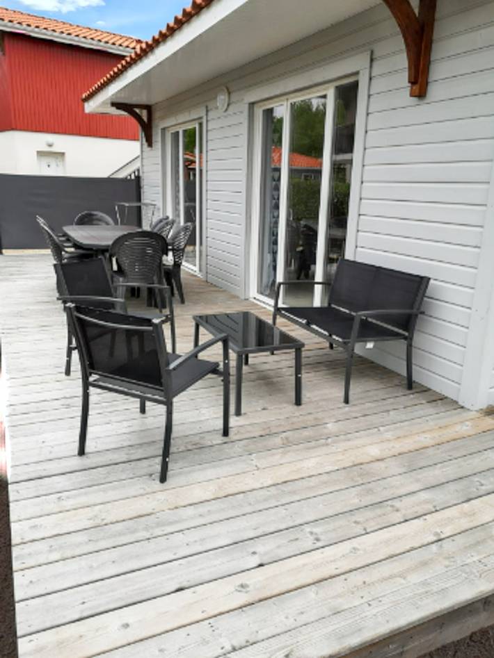 Location de vacances pour 8 personnes, avec piscine ainsi que sauna et terrasse à Parentis-en-Born - 4
