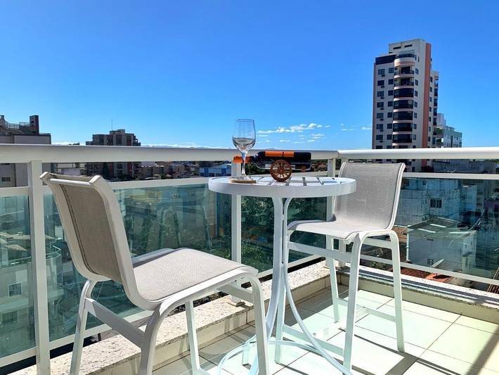 Casas e apartamentos de temporada para 2 pessoas, com balcão e sauna e ainda vista and piscina em Macaé