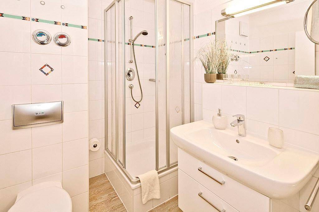 Ganze Wohnung, Gemütliche Ferienwohnung mit sonniger Süd-West-Terrasse in toller Strandlage in Seebad Heringsdorf, Heringsdorf