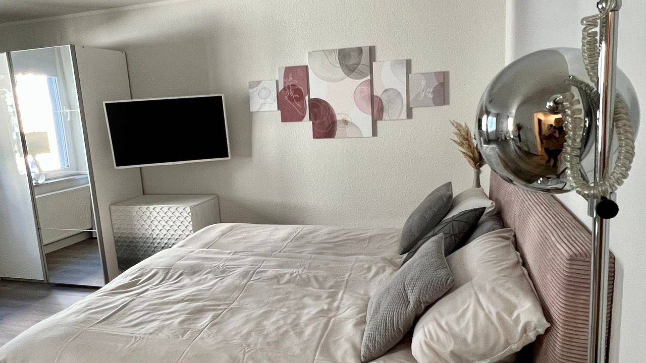 Entire holiday apartment, Ferienwohnung für 2 Personen (36 m²) in Solingen in Solingen, Bergisch region