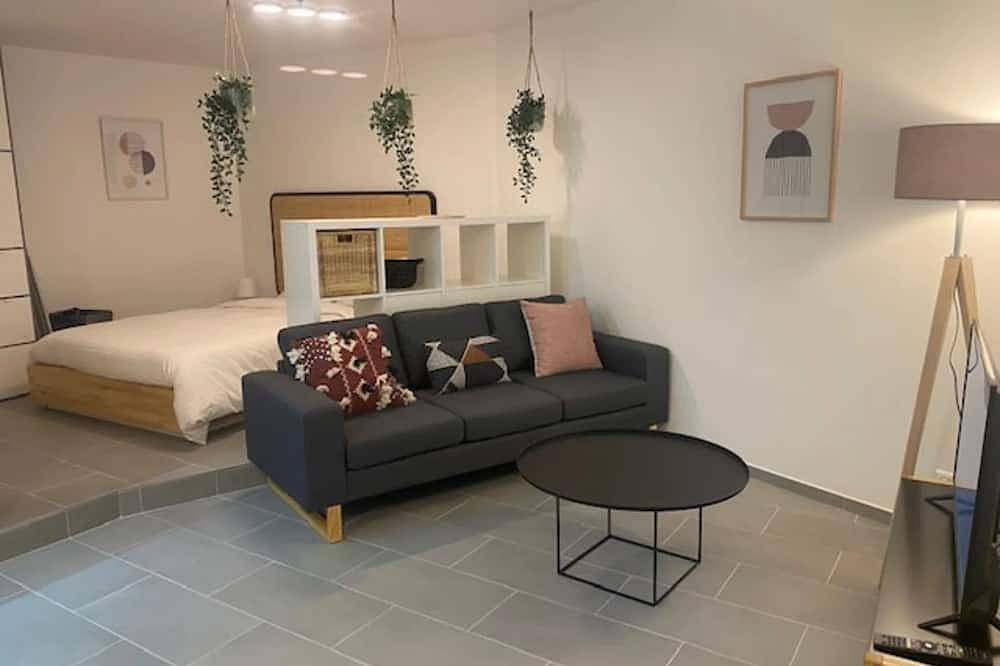 Appartement entier, Modern studio on the top floor - Prilly in Prilly, District de l'Ouest lausannois