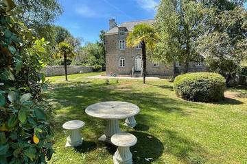 Gîte pour 4 personnes, avec jardin à Le Minihic-sur-Rance