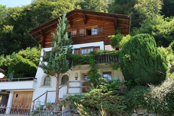 Ferienhaus für 6 Personen, mit Balkon und Garten