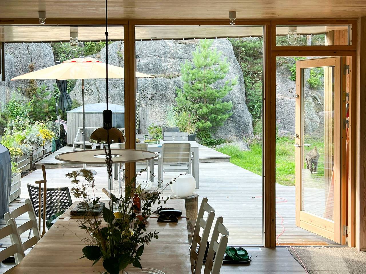 Architektonisch gestaltete Kabine mit Fjordblick in Risør