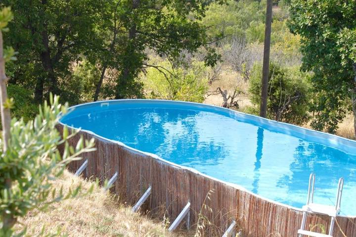 Location de vacances pour 2 personnes, avec vue ainsi que jardin et piscine, animaux acceptés à Venasque - 4