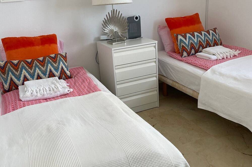 Spanish penthouse Villamartin Plaza in Villamartín (Orihuela), Orihuela