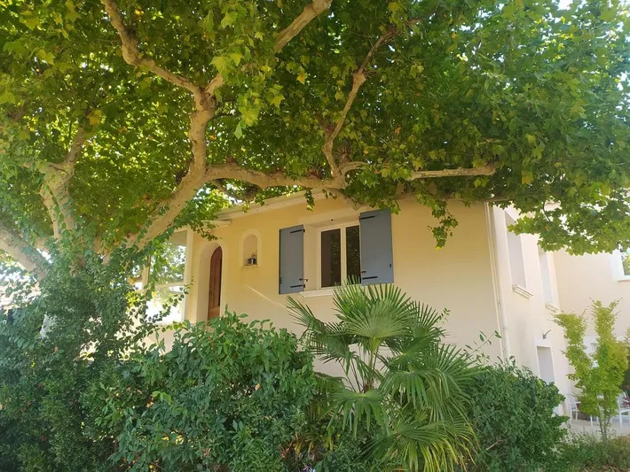 Apartamento de vacaciones para 5 personas, con jardín y vistas - 1