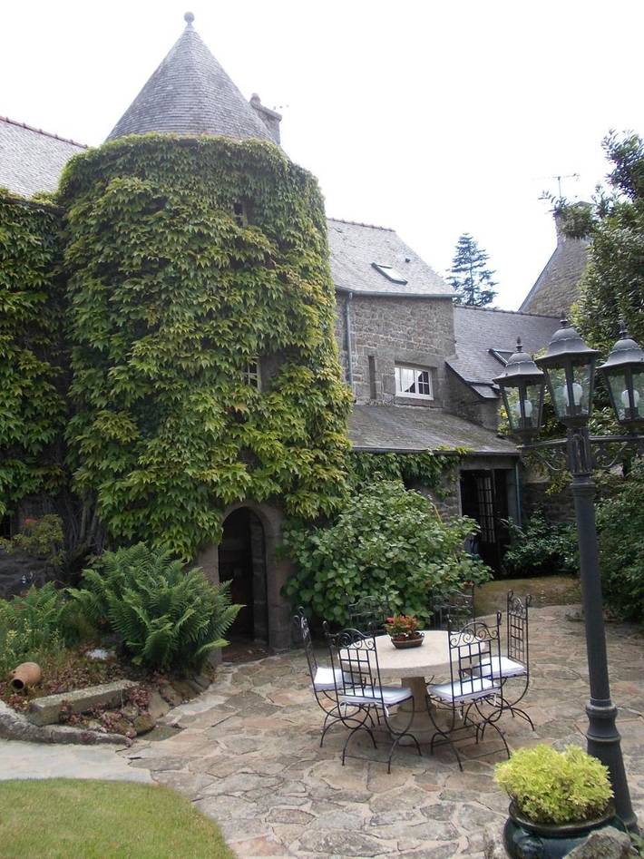 Chambre d’hôte pour 2 personnes, avec Terrasse et Jardin à Quintin