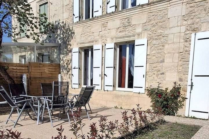 Location de vacances pour 6 personnes, avec Jardin à Valeyrac
