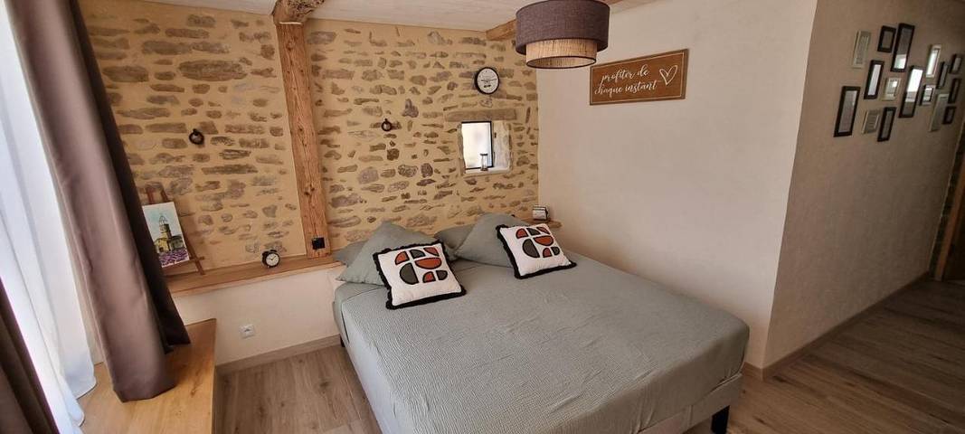 Chambre d’hôte pour 2 personnes, avec piscine ainsi que jardin et terrasse à Valréas - 2