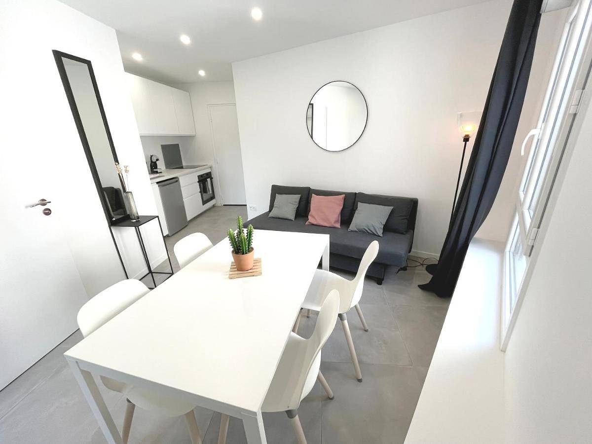 Appartement entier, Luna l Clim l proche hospital in La Tronche, Isère