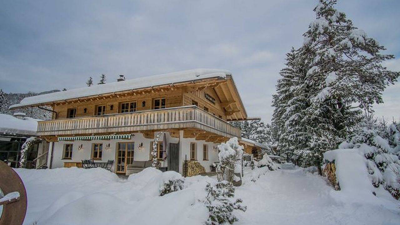 Entire holiday apartment, Ferienwohnung für 2 Personen (100 m²) in Kreuth in Kreuth, Bavarian Alps