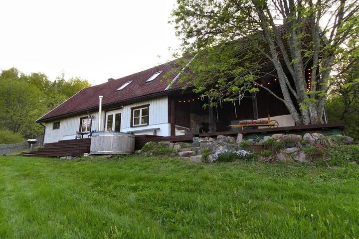 Dom wakacyjny dla 9 osób, z widok i sauna oraz balkon i widok na jezioro w Estonia