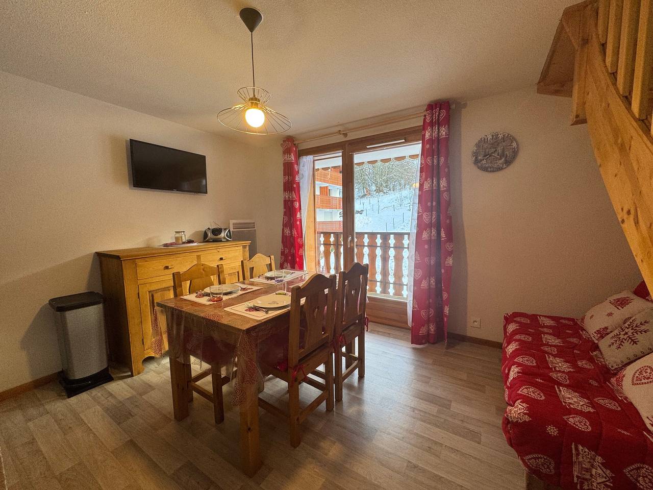 Ganze Wohnung, Charmantes Apartment nahe Pisten mit Parkplatz in Thollon-les-Mémises, Thonon-les-Bains und Umgebung