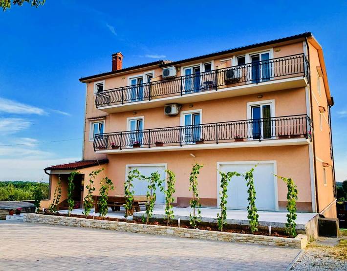 Maison d’hôte pour 2 personnes, avec balcon ainsi que jardin et vue à Bale (Croatie) - 2