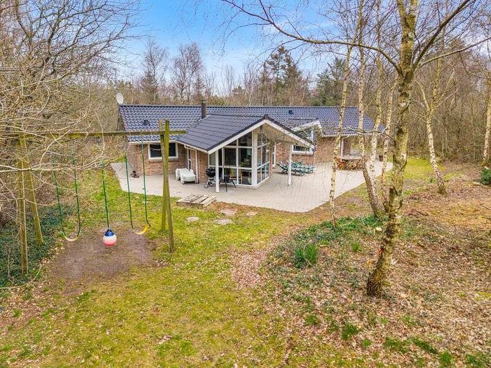 Ferienhaus für 8 Personen, mit Whirlpool und Balkon/Terrasse sowie Sauna