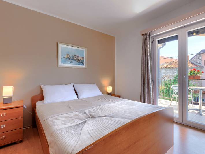 Ferienhaus für 10 Personen, mit Balkon und Garten sowie Pool in Porec und Umgebung - 4