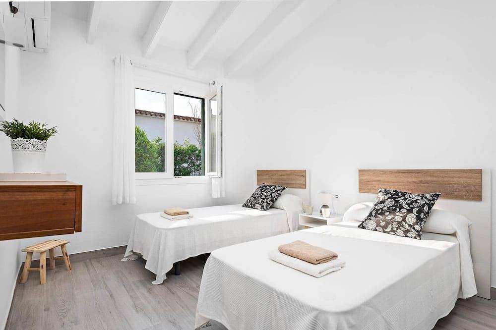 Villa Rosa Tomas by Villa Plus in Santo Tomas, Es Migjorn Gran