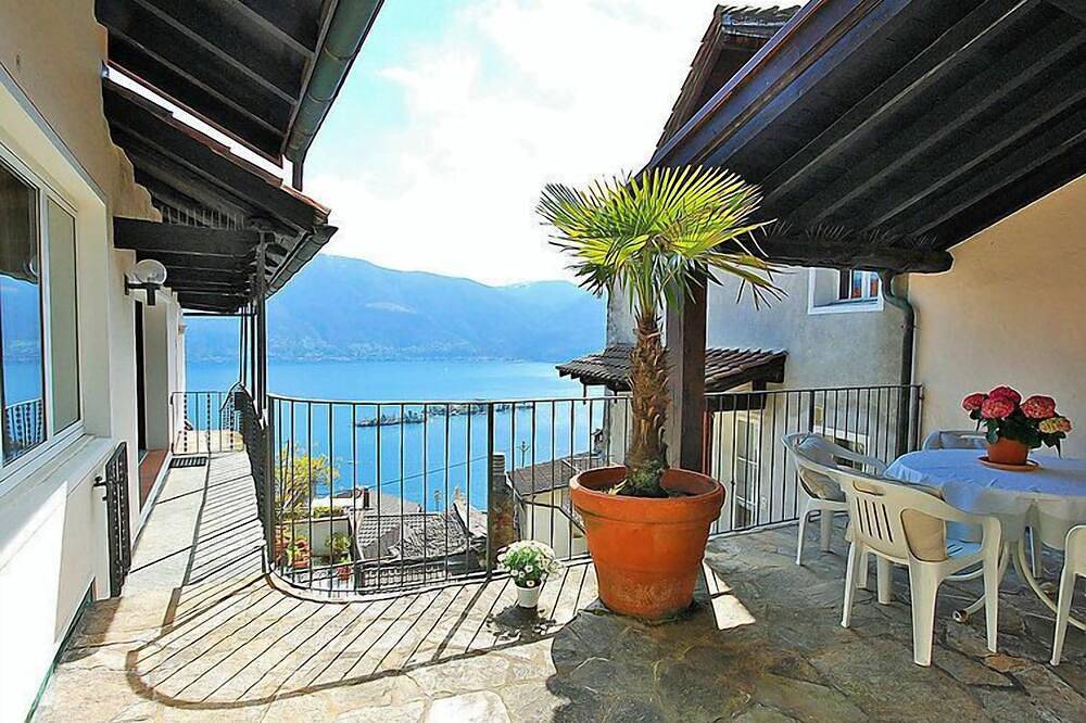 Ganze Wohnung, Casa Eduardo Apt.2 by Interhome in Ronco sopra Ascona, Tessiner Alpen