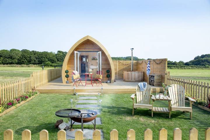 Cabane pour 2 personnes, avec jardin et jacuzzi, animaux acceptés - 1